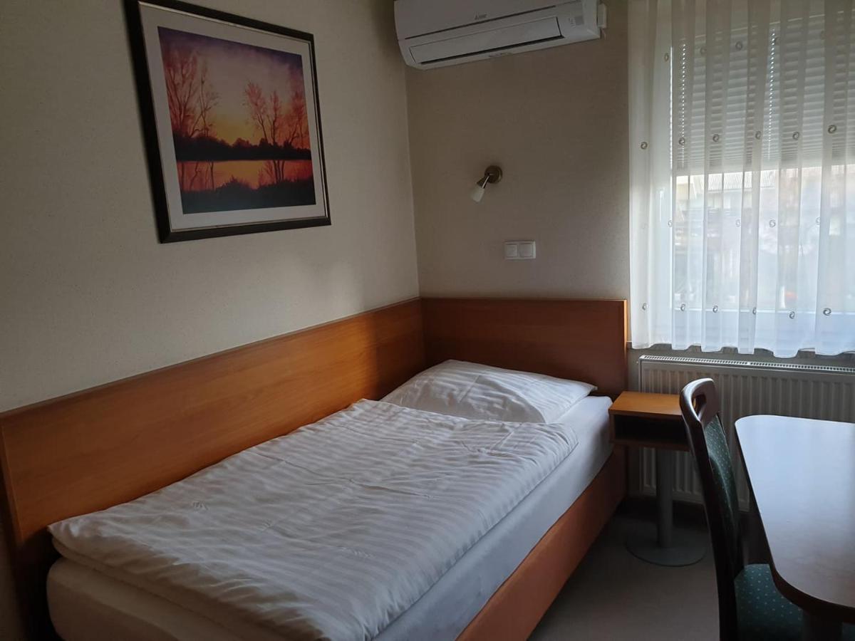 Dezman Apartments & Rooms Kranj Ngoại thất bức ảnh